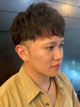 ディスイズバーバーセカンド(THIS IS BARBER 2nd) マッシュ ニュアンスパーマ ツーブロック 眉毛カット 30代