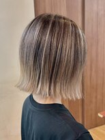 ブリッツ レボ(BLITZ-REVO)&nbsp;着物ヘア/ダークアッシュ/ミディアムレイヤーカット/柏駅