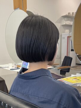 アコロン 武蔵小杉(acoron.) 艶と品をまとう、コンパクトボブ【武蔵小杉】