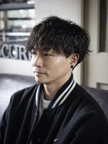 ジ オブスキュア(THE OBSCURE)&nbsp;波打つ質感のナチュラルパーマ