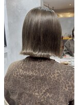 クラシカ(classika)&nbsp;切りっぱなしボブ×オリーブグレージュ♪