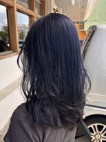 アンアンアヴェダ 沖縄ライカム店(anan aveda)&nbsp;ブルーブラック×レイヤーカット
