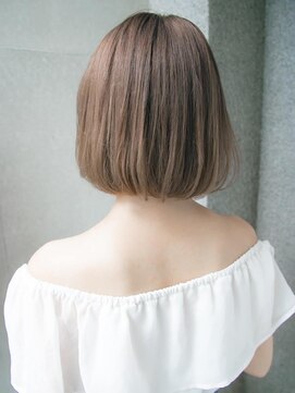 ルティア(Lutia) ワンレン 切りっぱなし シルクベージュ☆