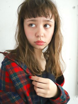 オーサム(AWESOME) 《AWESOME》柔らかバング×アッシュウェーブミディ♪