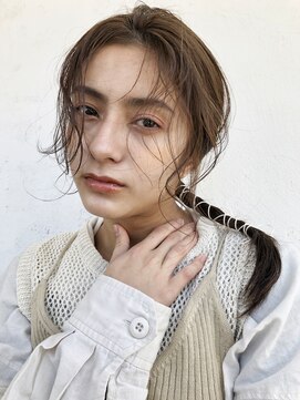 アイティー バイ アルバム 中野店(IT by ALBUM) ヒモアレンジ_ローライトスリークボブ厚めバング_7431