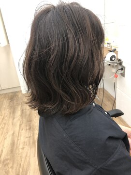 アメリ(Ameri) -Ameri-ゆるふわボブ　×   アッシュベージュ