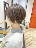 モカブラウン　束感ショート　オン眉ショート　ラソル浦和