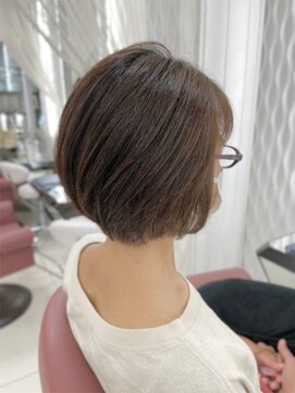 クオリス 上福岡店(QUALIS) 大人可愛い/ショートボブ/グラデーション/アッシュベージュ/40代