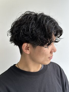 ロンド ローガン 名駅(Lond LOGAN) 波巻きパーマ　センターパート　無造作　名古屋　メンズ