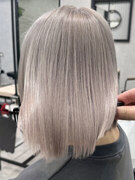 ロウル 渋谷(LOWRL) グレージュ/ブリーチ/エクステ/渋谷/ケアブリーチ