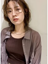 イタクラ 赤道店 (ITAKURA) ウルフヘア/センターパート/シースルーバング/波巻き/スパイラル