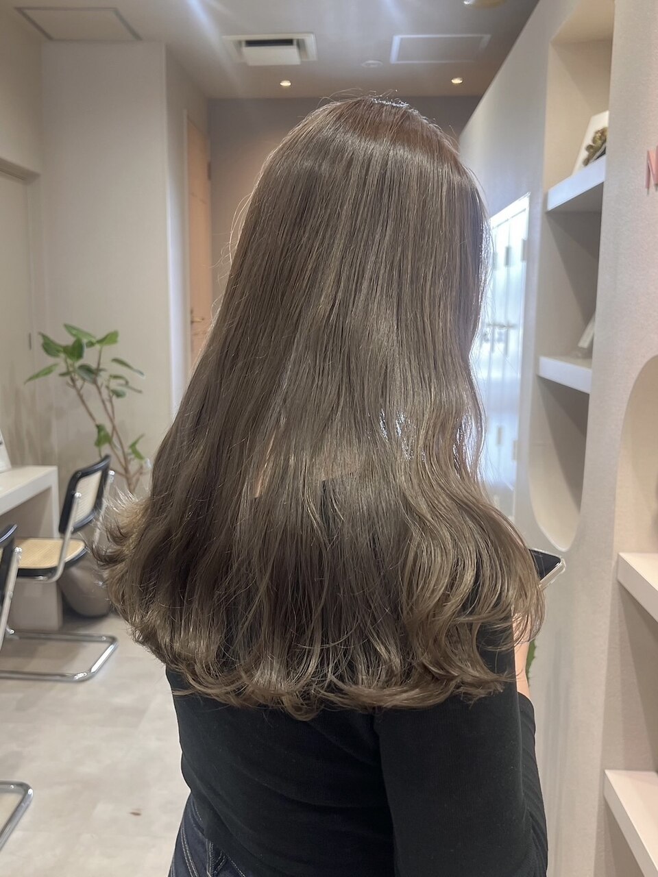 ピンクベージュ/ブリーチ/表参道/原宿/女性美容師