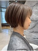 表参道白髪ぼかしハイライトウルフショートボブグレージュ40代◎