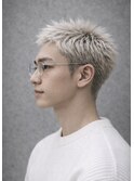 ホワイトカラー スパイキーショート ブリーチカラー