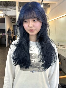 ジュール 池袋(Joule) 韓国風レイヤーカット×ブリーチありネイビー