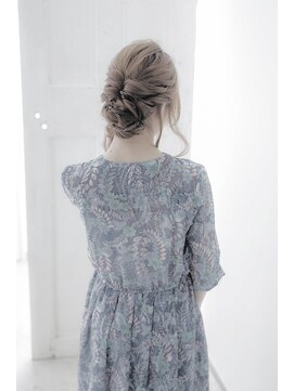 ラクシス 新都心店(Luxis) ツイストまとめ髪★