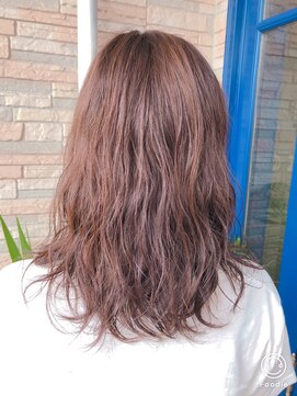 ビューティーロマン Aラインパーマが鎖骨で揺れて女子力UPスタイル☆