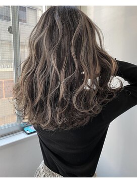 レディアル 大宮(REDEAL) 【REDEAL大宮】デザインカラーハイライト［メッシュ］