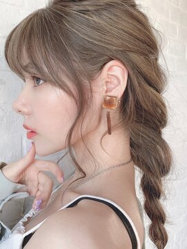 ジーナ 池袋(Zina) 【Zina 池袋】イメチェン毛先パーマ耳かけ×フォギーベージュ