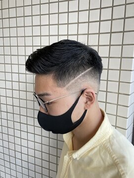 エヌドットバーバー ヒロオ(N.BARBER HIROO) スキンフェード　ポンパドール　＜広尾/恵比寿＞