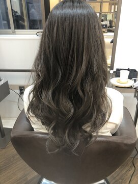 アプシー 三田駅前店(Apsee) グレージュカラー