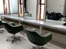 ヘアールーム ラウレア(hair room Laule'a)の雰囲気（☆優しい光が差し込む店内☆【新潟】【学割U24】）