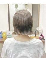 アルバ ヘアリゾート(ALBA)&nbsp;【ALBAさわ】グレージュカラーぱつっとボブ　☆★