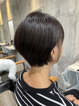 パダ(PADA) ベージュ系イヤリングカラー♪