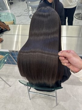 ロンドルーチェ 心斎橋(Lond luce) ダークアッシュ/ミディアムレイヤーカット［髪質改善/縮毛矯正］