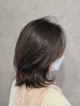 スリー(THREE) ☆オリーブ系カラー☆【大阪 梅田 福島 中津】