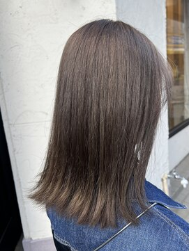 フィアート ヘアドレッシング サロン(Fiato Hairdressing Salon) グレージュカラー