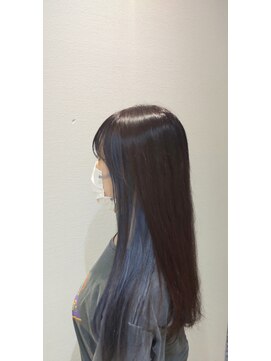 フィゼル あべのルシアス店(Aujua fizelle) インナーカラーブルー