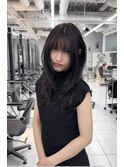ミディアムレイヤー　レイヤーカット　似合わせ　オリーブカラー