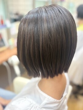 ヘアーメイク ツインズ(Hair Make TWINS) 360度キレイ見え☆艶感ショートボブ