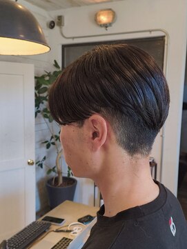 リーシュ(LEASH) 毛流れを作る縮毛矯正