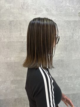 3と5(サントゴ) きりっぱバレイヤージュ