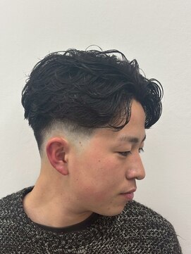 ヒロギンザ 新橋日比谷口店(HIRO GINZA) 毛流れセンターパート/フェード