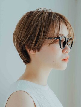 サニーサイド(SUNNY SIDE) ハイライトで垢抜けショート