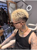 ホワイトカラー×リバーススタイル