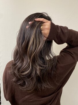 アイコニック 天神店(ICONIQ) 透明感アッシュブラウンハイライト