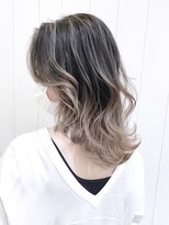 アイティーバイアルバム 松戸店(IT by ALBUM) ハイライトバレイヤージュ_フェザーバング_ba325301