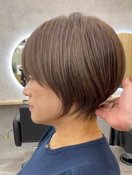 アロ 大阪梅田(alo) 【松本聖】白髪ぼかしショート《大阪梅田》