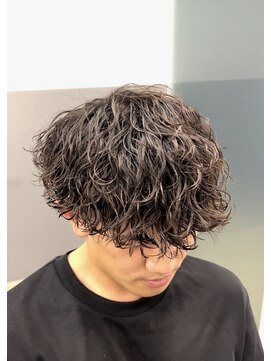 ノイセル 西本町(Noisyle) クリっと波巻きスパイラルパーマメンズマッシュ