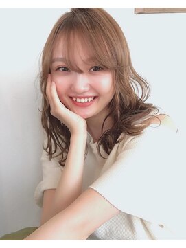 ロッソ ヘアアンドスパ 北千住店(Rosso Hair&SPA) ウェーブ巻きミディアム【北千住】