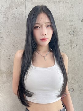 ディーエックス スリー(Dxxxx III) ロング/レイヤー/顔周り/シースルー/ワンカール/韓国/TOMOKI