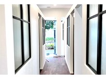 エイジングケアサロン@Hair 新小岩【アットヘア】の雰囲気（全席個室静かに過ごせる、大人女性専門の落ち着いた美容院です）