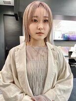 ケンジ 横浜(KENJE) 切りっぱなしボブ/ミルクティーベージュ/ダブルカラー