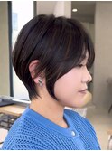 ショートボブ