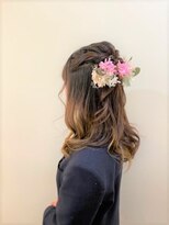 横濱ハイカラ美容院(haikara美容院)&nbsp;卒業式のヘアセットハーフアップ