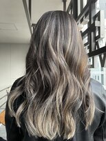 リバレッジ 広尾(Leverage)&nbsp;外国人バレイヤージュ　東田